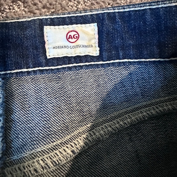 AG The Hailey Ex-Boyfriend Roll-up Jean Shorts, size 27 - Picture 4 of 8